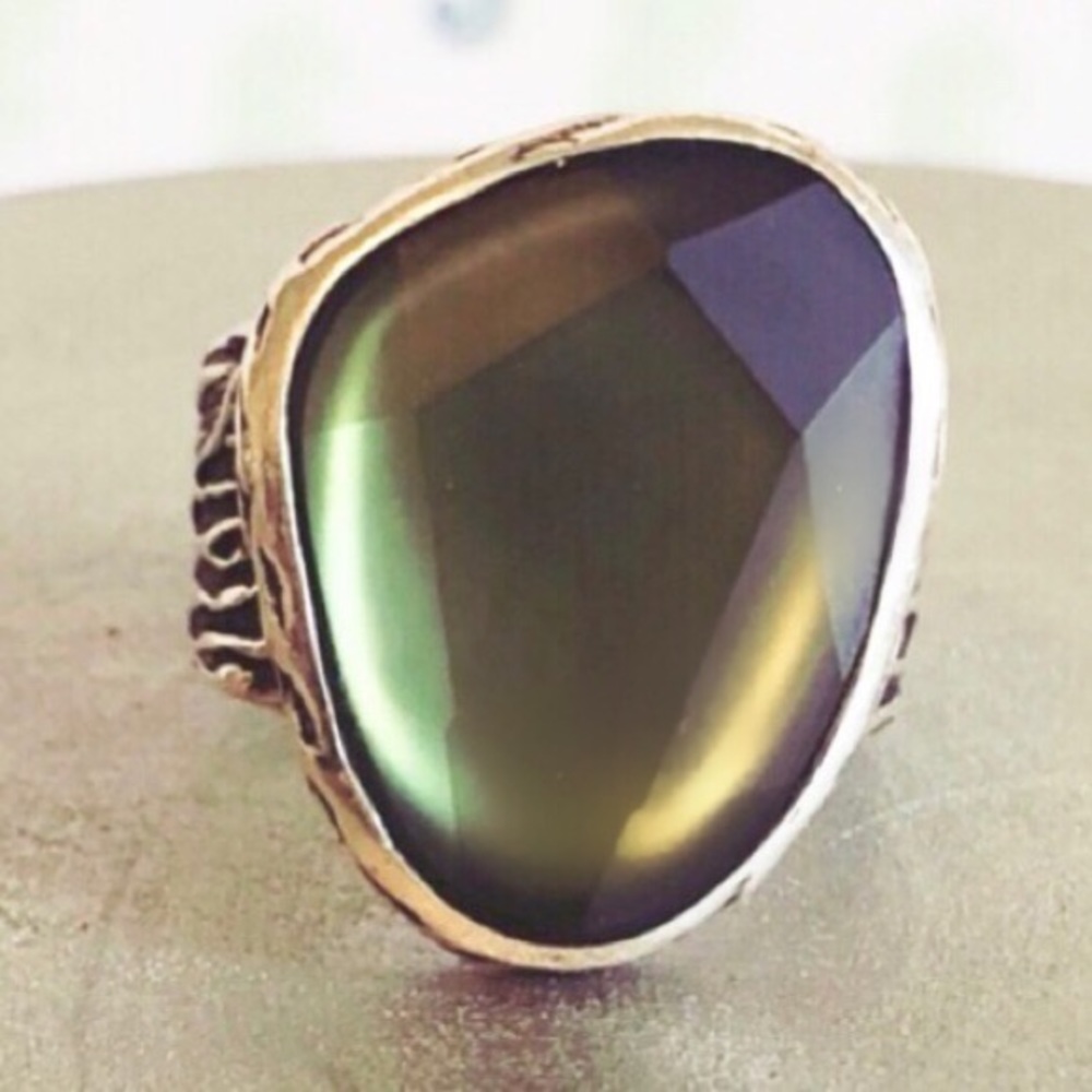 Silpada Luminous Green Glass Ring Size 6